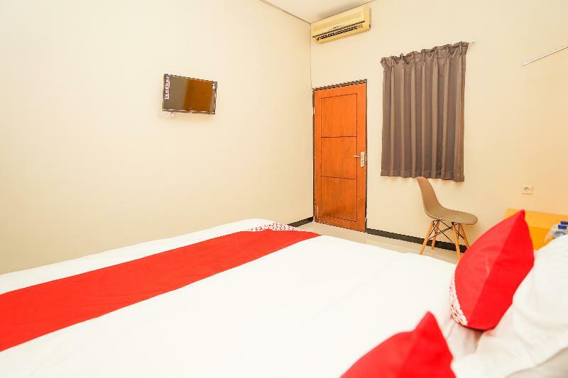 Reddoorz At Osuko Residence Sukomanunggal Jaya Σουραμπάγια Εξωτερικό φωτογραφία